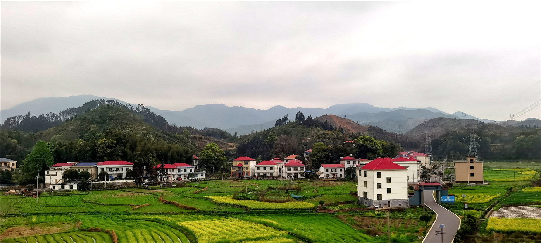 《山村風(fēng)貌》高健